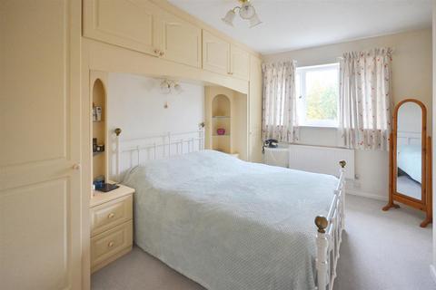 2 bedroom terraced house for sale, Jeanneau Close, Shaftesbury