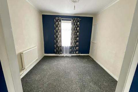 2 bedroom terraced house to rent, Catherine Street, Llanelli