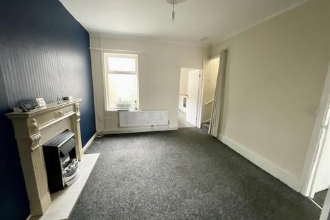 2 bedroom terraced house to rent, Catherine Street, Llanelli