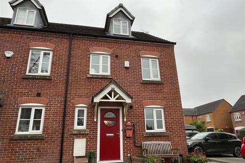 3 bedroom townhouse for sale, Hardy Close, Dukinfield SK16