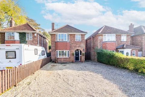 3 bedroom detached house for sale, North Walsham Road, Norwich