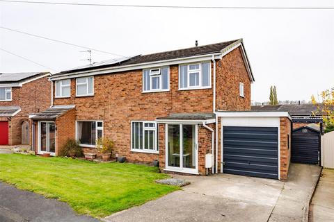 3 bedroom semi-detached house for sale, Orchard Close, Barton-Upon-Humber