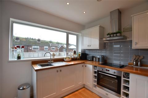 59 Great Meadow, Shaw, Oldham, OL2 7PX
