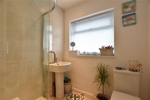 59 Great Meadow, Shaw, Oldham, OL2 7PX