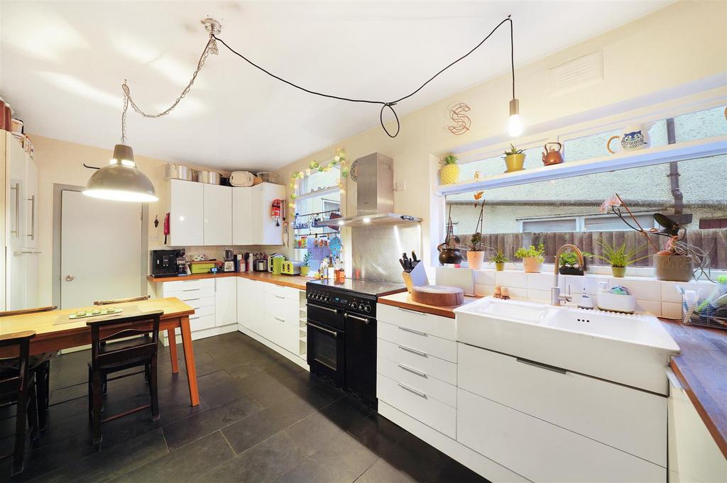 97 Davenport Road - A9 Lp EOWLhz Wr Y1 W19 EFU.jpg