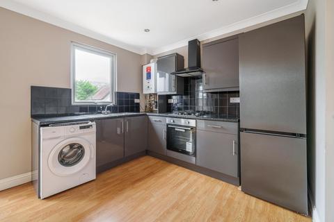 2 bedroom maisonette to rent, Forlease Road, Maidenhead, SL6