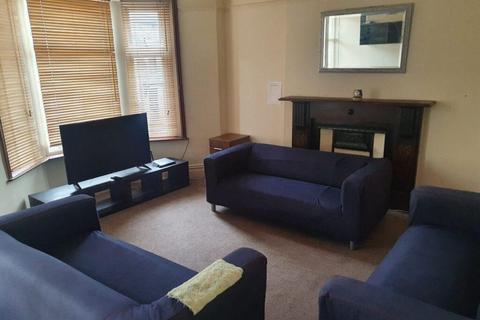 6 bedroom private hall to rent, Blades Street, Lancaster LA1