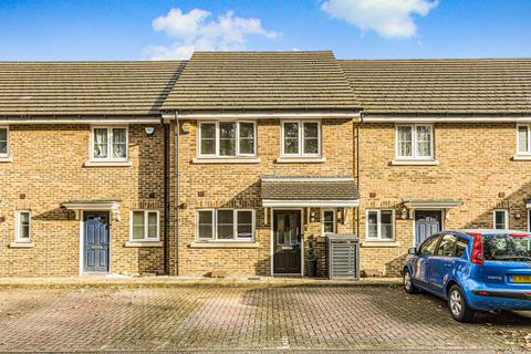 3 bedroom terraced house for sale, Aldermere Avenue, Cheshunt, EN8