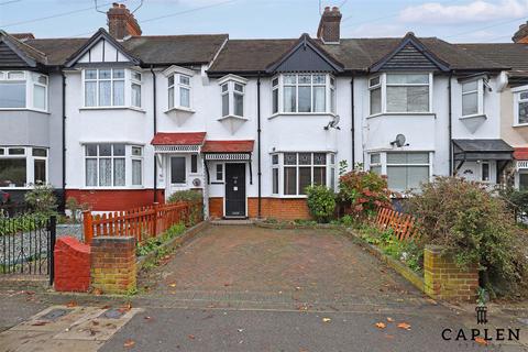 3 bedroom terraced house for sale, Tomswood Hill, Ilford