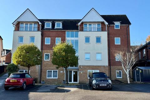 2 bedroom flat to rent, Bastins Close, Southampton SO31