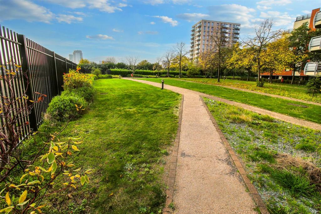 Communal Gardens.jpg