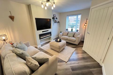 3 bedroom semi-detached house for sale, Old Wharf Road, Stourbridge, DY8 4FN