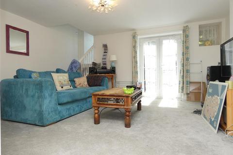 1 bedroom flat to rent, High Street, St. Peters, CT10