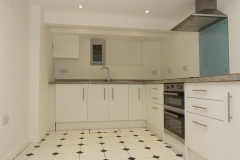 1 bedroom flat to rent, High Street, St. Peters, CT10