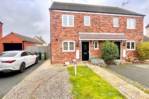 2 bedroom semi-detached house to rent, Ross Crescent, Inkberrow, Worcester