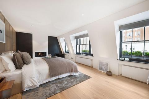 3 bedroom flat to rent, Pavilion Road, London, SW1X