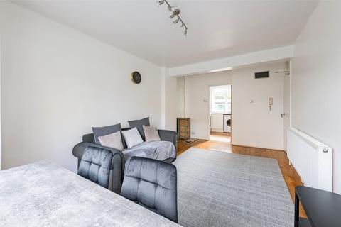 1 bedroom flat to rent, London SW4