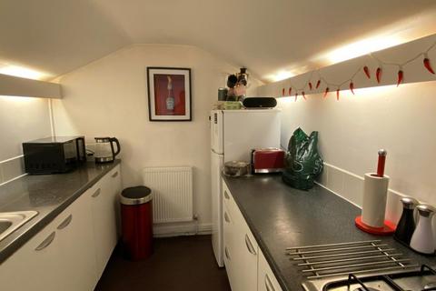 1 bedroom ground floor flat to rent, Chesham Road, Brighton BN2