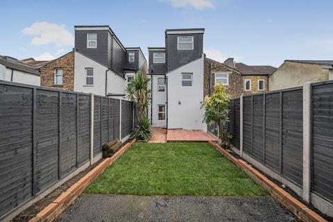 3 Livingstone Road, Thornton Heath, CR7 8JX