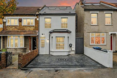3 Livingstone Road, Thornton Heath, CR7 8JX