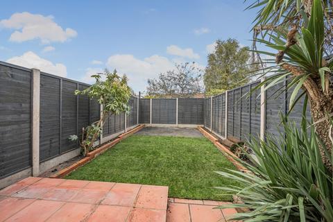 3 Livingstone Road, Thornton Heath, CR7 8JX