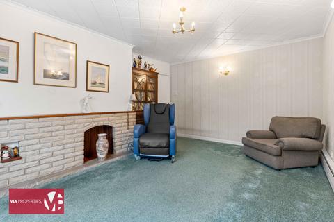 3 bedroom bungalow for sale, Western Road, Waltham Abbey EN9