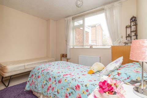 2 bedroom flat for sale, Magdalen Court, Broadstairs, CT10