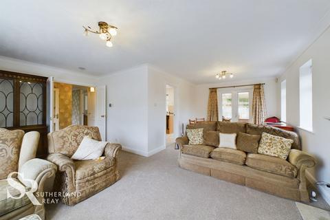 26 Brookside Road, Chapel En Le Frith, High Peak, SK23 0NE