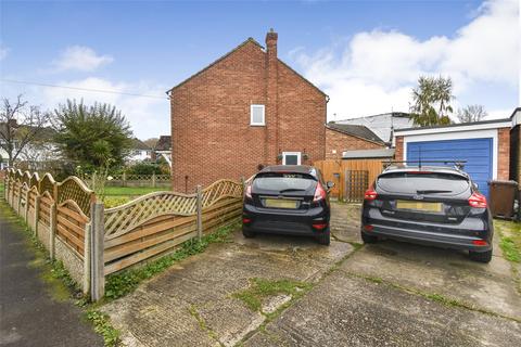 3 bedroom semi-detached house for sale, Meadow Way, Hampshire GU12