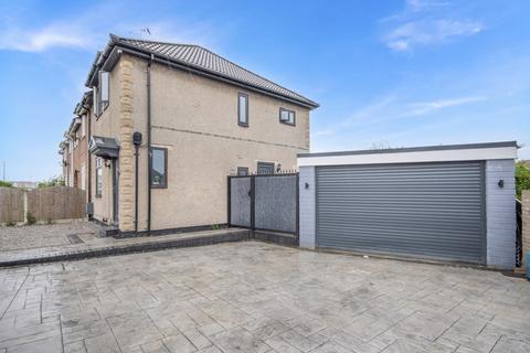 3 bedroom end of terrace house for sale, Monckton Road, Doncaster, South Yorkshire