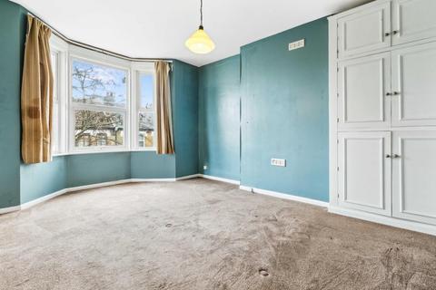 4 bedroom maisonette for sale, Haycroft Road, SW2