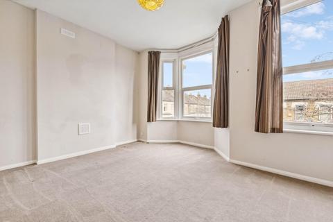 4 bedroom maisonette for sale, Haycroft Road, SW2