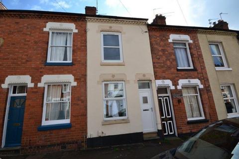 2 bedroom terraced house to rent, Avenue Road Extension, Leicester