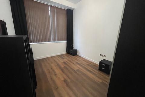 1 bedroom flat to rent, Lady Margret Road, Southall UB1