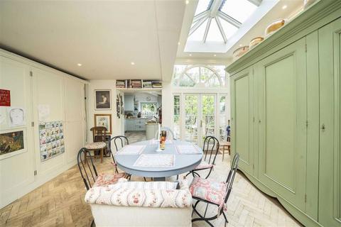 4 bedroom house for sale, Wilkinson Street, London SW8