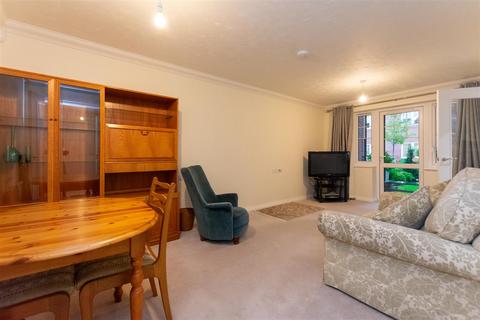 1 bedroom apartment for sale, Manor Lodge, Manor Park, Ruddington