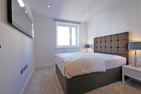 2 bedroom apartment to rent, Cavell Street, London, E1