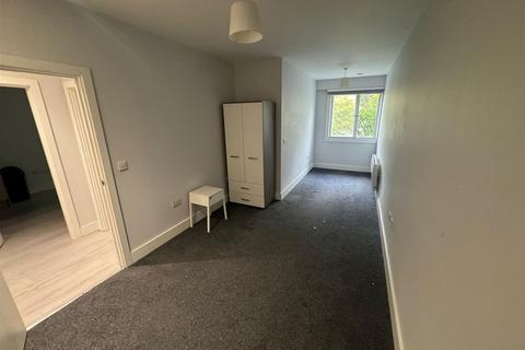 2 bedroom flat to rent, Nobel Drive, Harlington