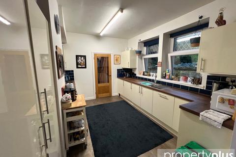 14 Castleton Avenue, Treherbert, Treorchy, CF42 5SS