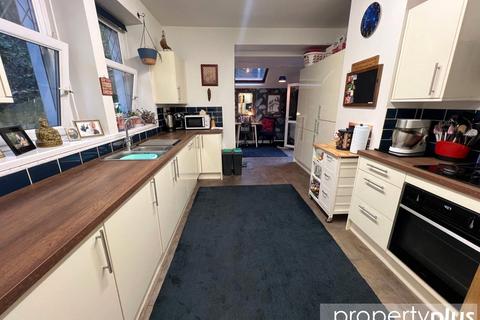 14 Castleton Avenue, Treherbert, Treorchy, CF42 5SS