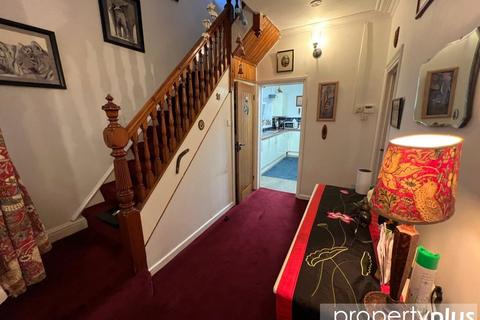 14 Castleton Avenue, Treherbert, Treorchy, CF42 5SS