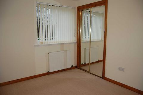 2 bedroom flat to rent, 18 Rosethorn Wynd, Dunfermline  KY12 7YN