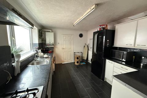 2 bedroom terraced house for sale, Regent Street East, Neath, Neath Port Talbot.