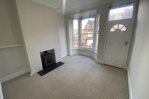 3 bedroom terraced house to rent, Wayland Road, Sheffield