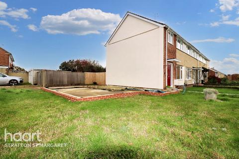 3 bedroom end of terrace house for sale, Blakeney Avenue, Swindon