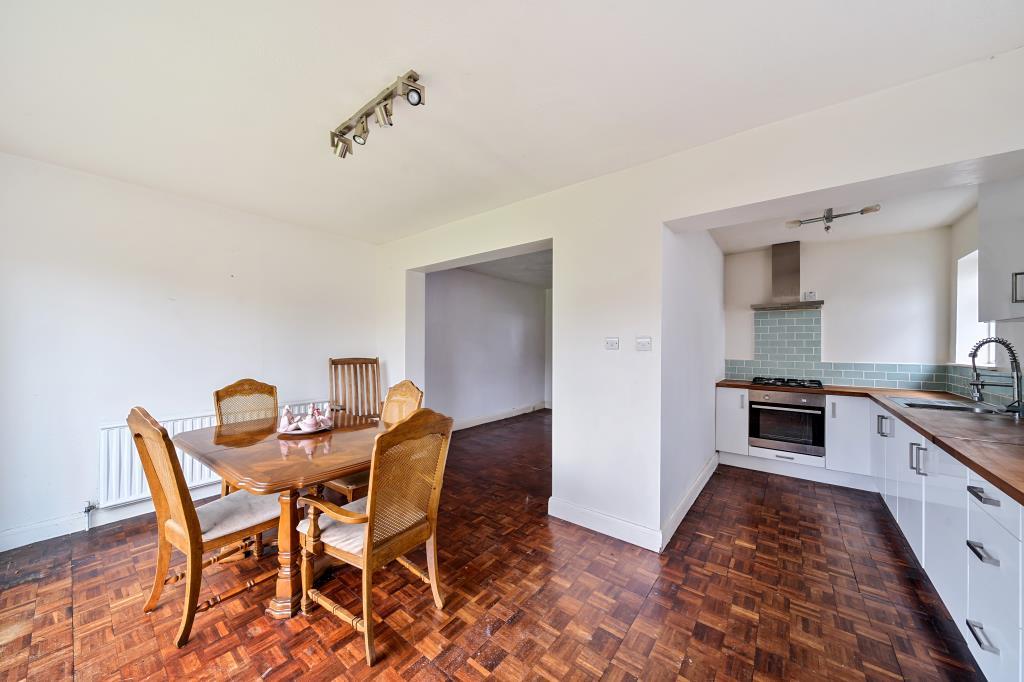 Kitchen/Dining Area