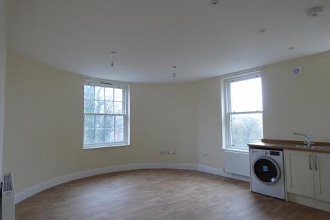 2 bedroom flat to rent, Flat 8 Lenworth House 4 Ashford Road, Maidstone, Kent, ME14