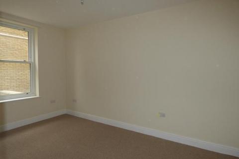 2 bedroom flat to rent, Flat 8 Lenworth House 4 Ashford Road, Maidstone, Kent, ME14