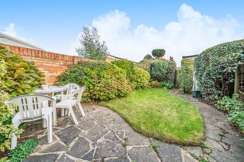 21 Falcon Way, Sunbury-on-thames, TW16 6JN