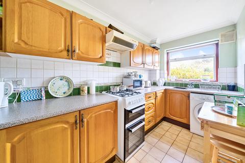 21 Falcon Way, Sunbury-on-thames, TW16 6JN